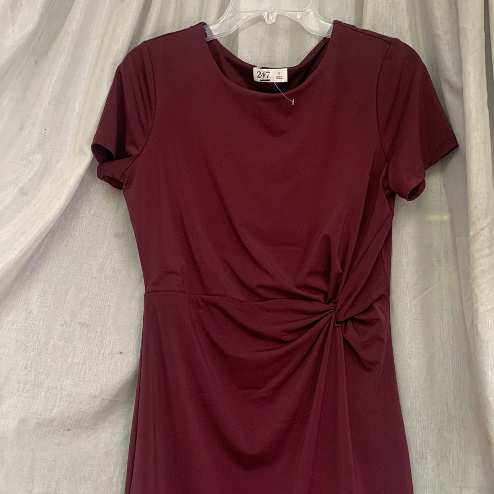 Knot-Detail Midi Dress in Wine by